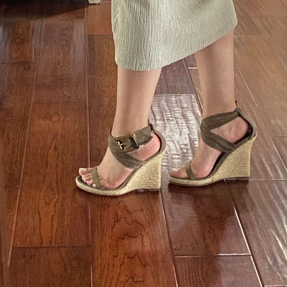 Burberry Catsbrook Brown Suede Espadrille Wedge 38 1/2 - Picture 3 of 17